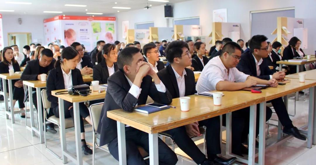 沖刺2019，為更好而努力——記舒適貓第四季度營銷全員會(huì)